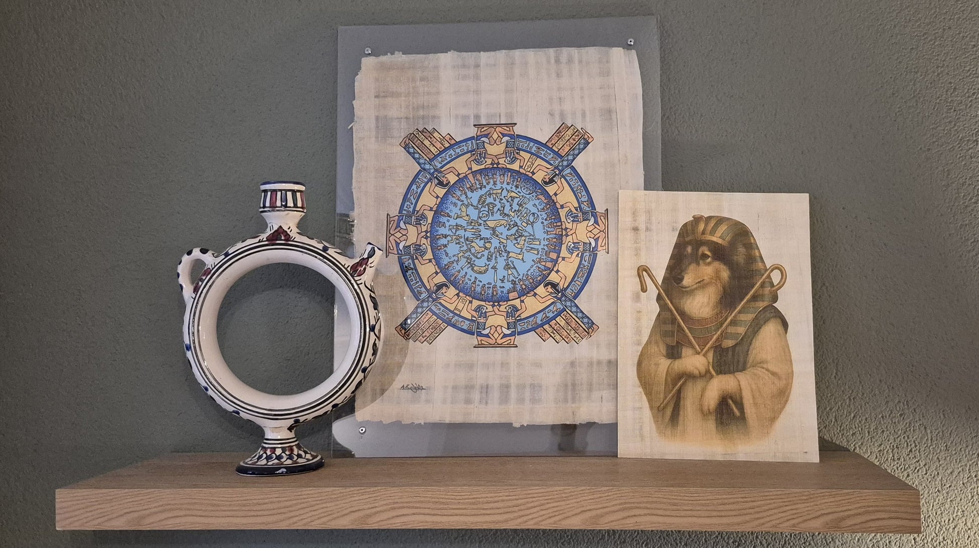 Huisdierportret op papyrus voorbeeld