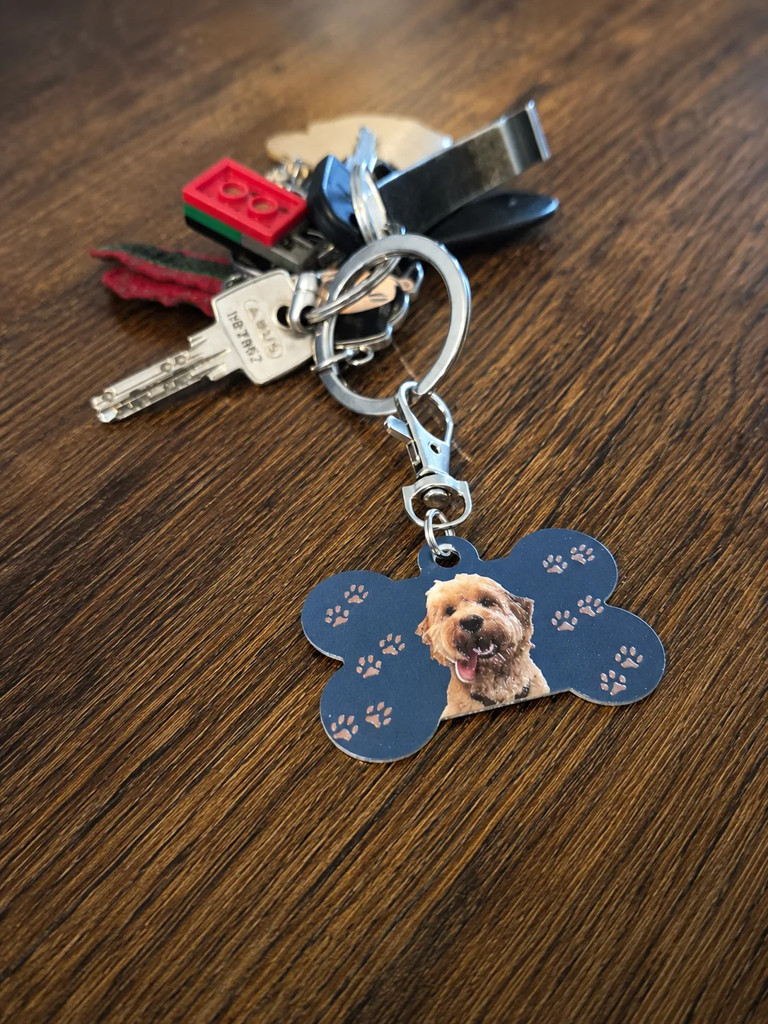 Real keychain, angled view